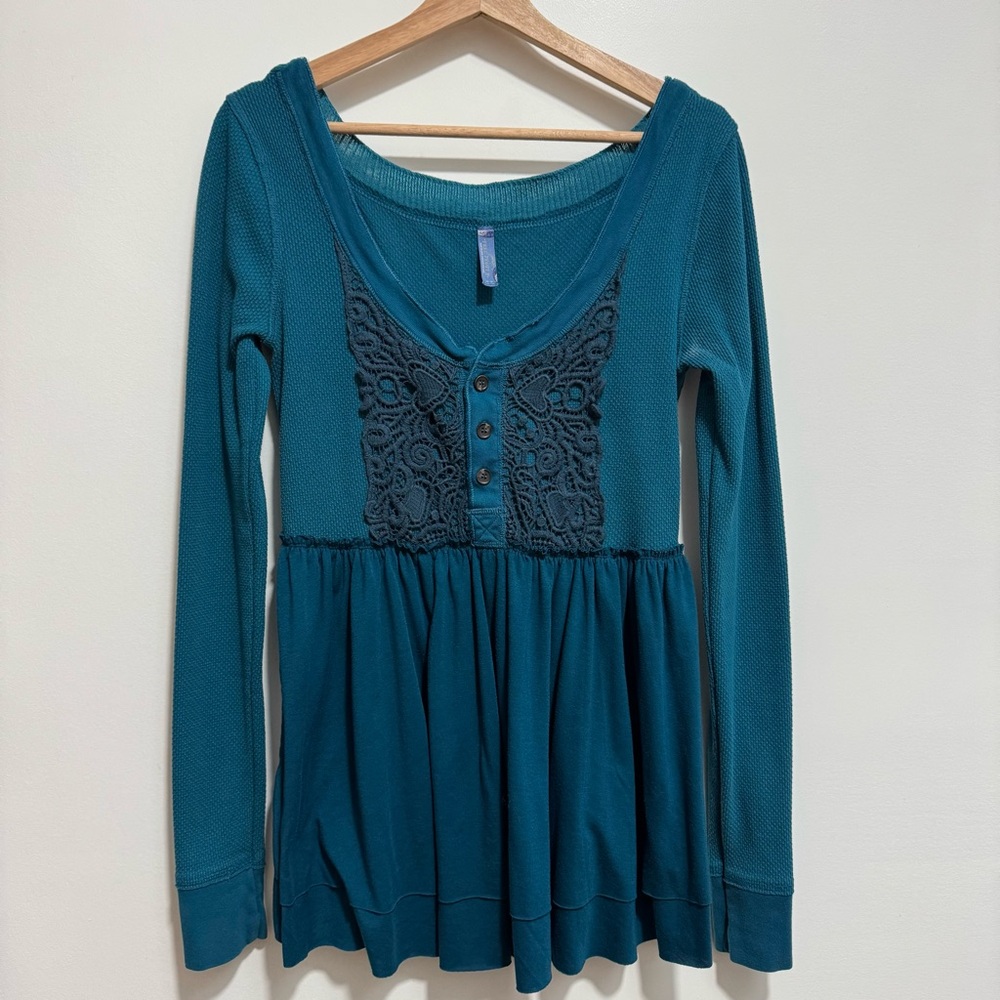 Free People Y2K Thermal Waffle Knit Lace Babydoll Top - Picture 2 of 11